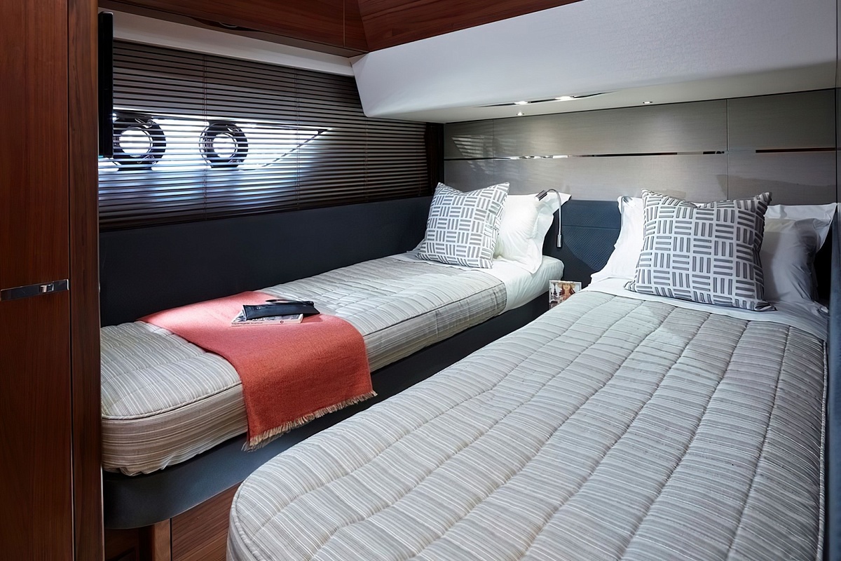 Аренда, чартер яхты Princess S65 – Nomad III на Майорке, Ибице, Балеарских островах